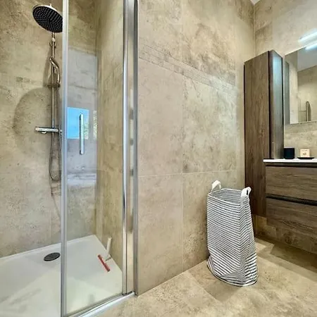 Florida, 8 Prs, Piscine, Clim, Parking