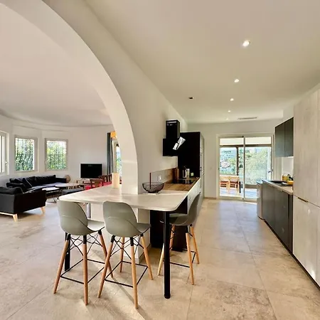 Florida, 8 Prs, Piscine, Clim, Parking *